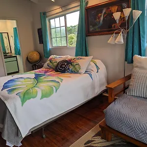 https://hilos-luxury-master-suite.hotelsinhawaii.org