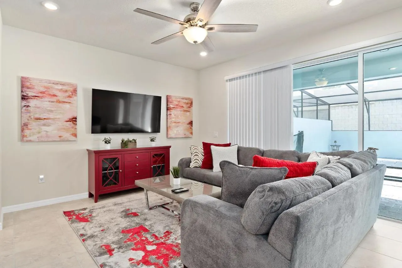 Holiday home 5Br Family Retreat Mickey, Toy Story Rooms, Private Pool Davenport