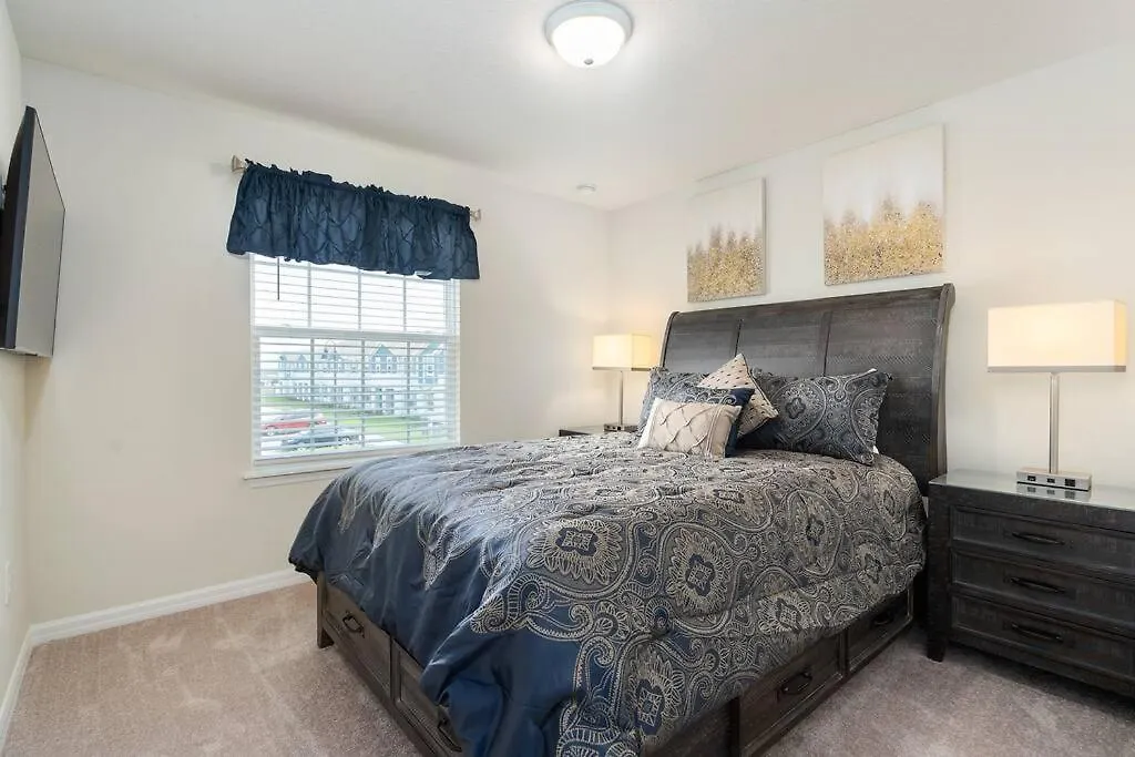 5Br Family Retreat Mickey, Toy Story Rooms, Private Pool Davenport 0*,  États-Unis