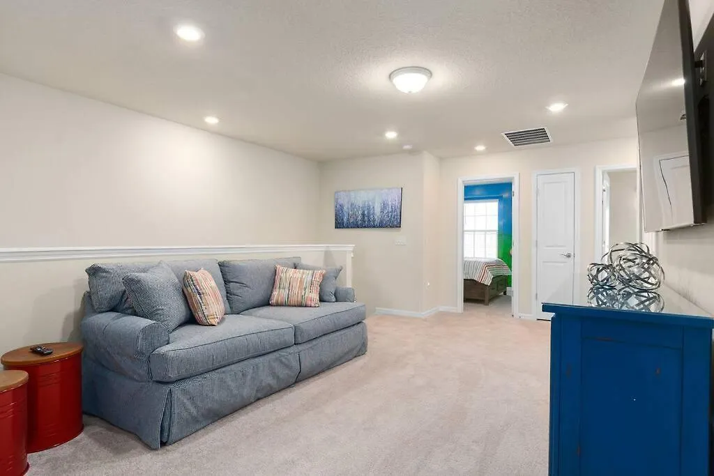 5Br Family Retreat Mickey, Toy Story Rooms, Private Pool Davenport