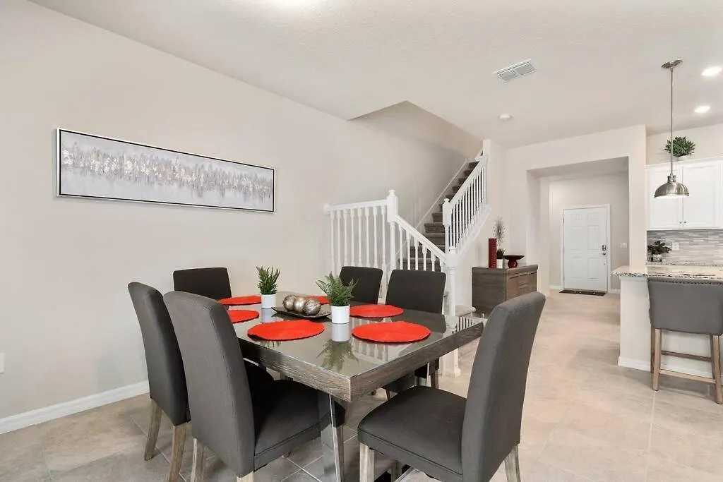 5Br Family Retreat Mickey, Toy Story Rooms, Private Pool Davenport 0*,  États-Unis